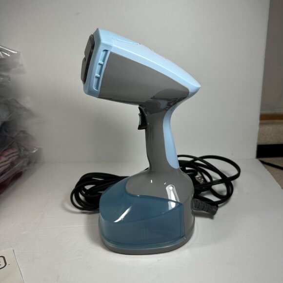 Black & Decker Handheld Garment Steamer Detachable Water Tank & 3 Attachments - Picture 5 of 9